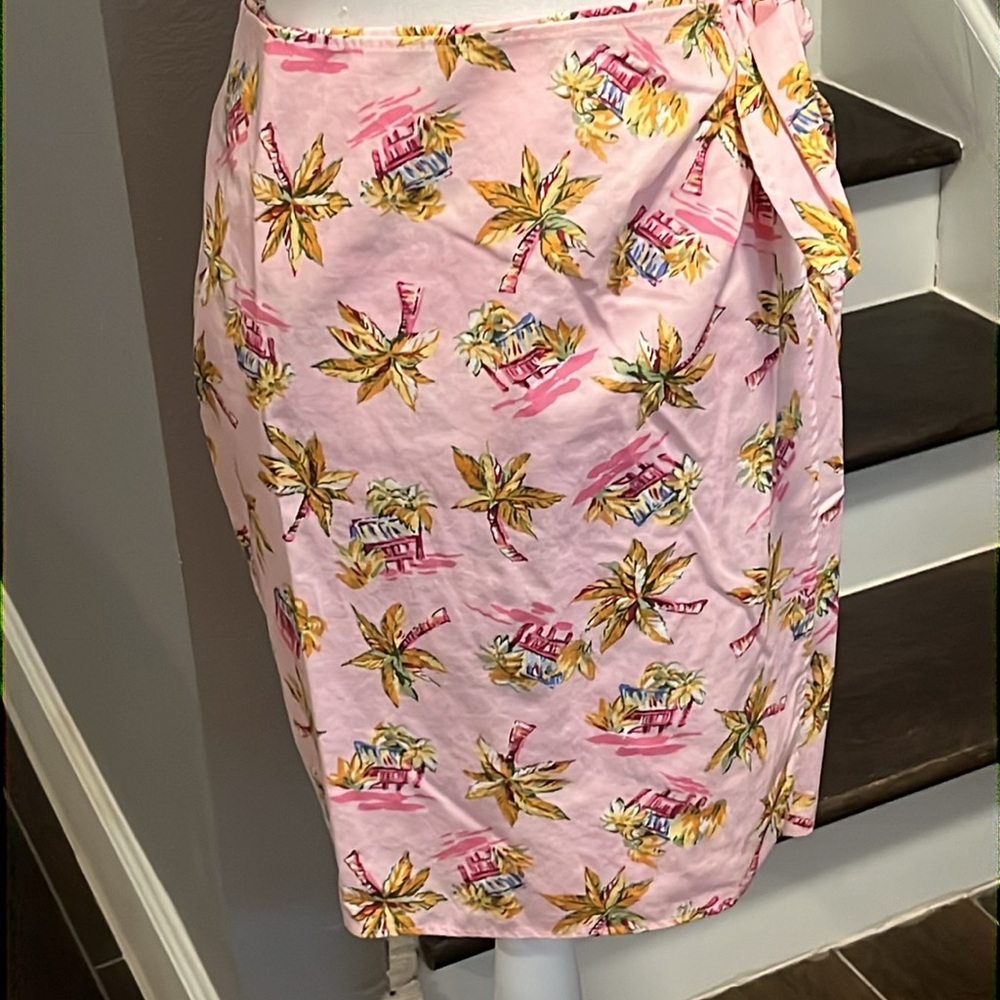 I.T. Studio Pink Tropical Sarong OverlySkirt. Absolutely beautiful print.